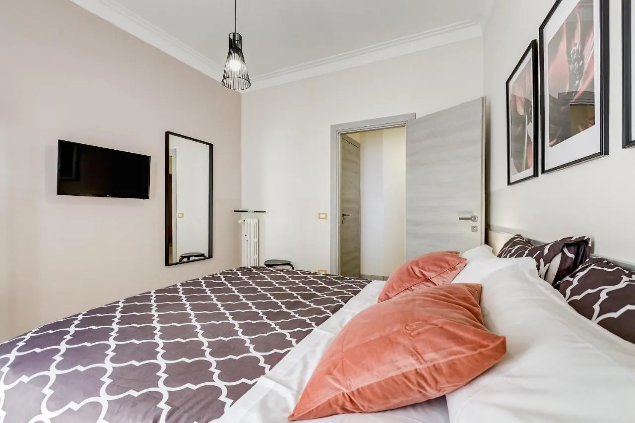 Bdc - Prestige 3Bdr 3Bath In Monti District Apartment Rome Italy