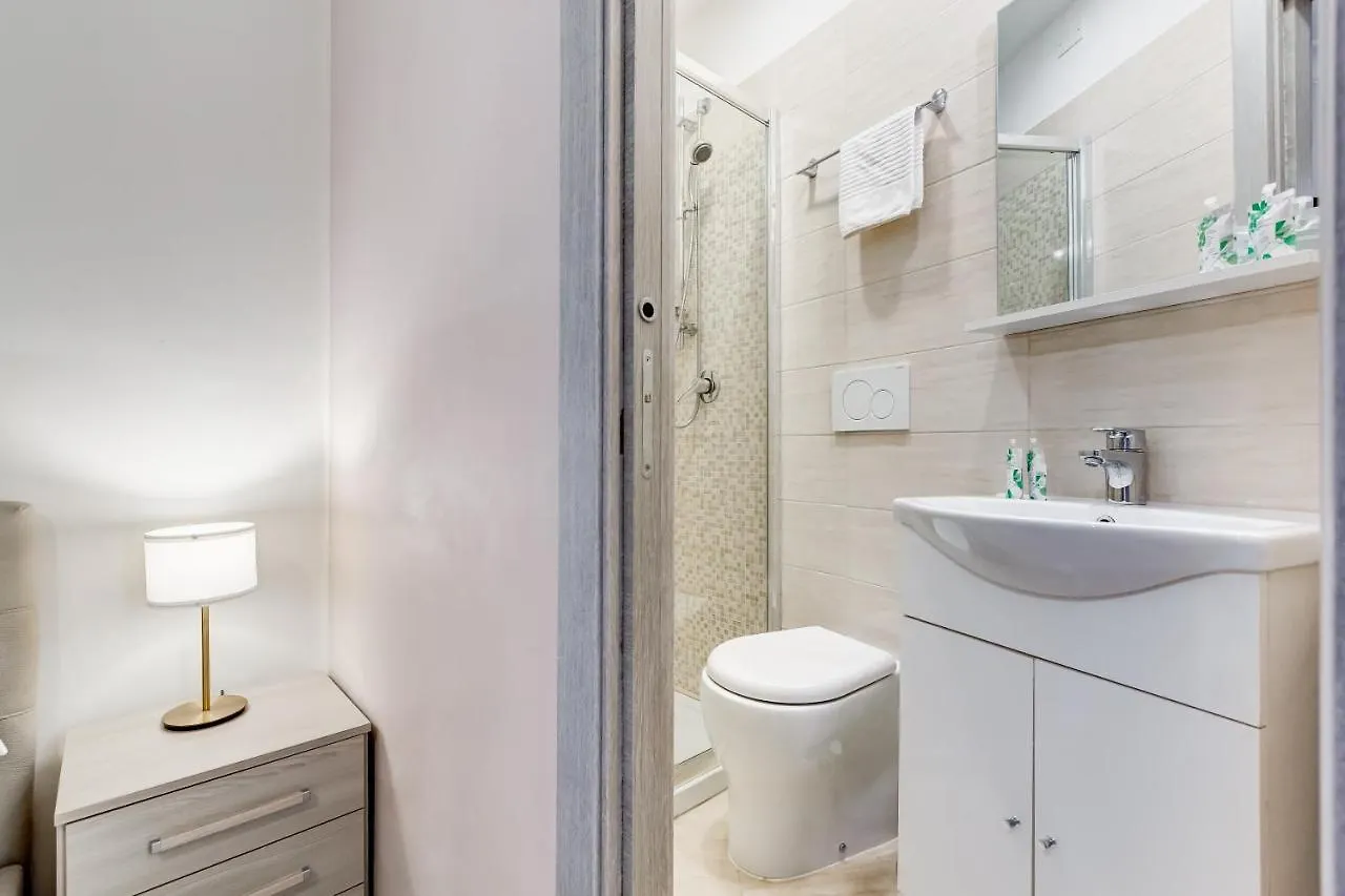 Bdc - Prestige 3Bdr 3Bath In Monti District Apartment Rome Italy