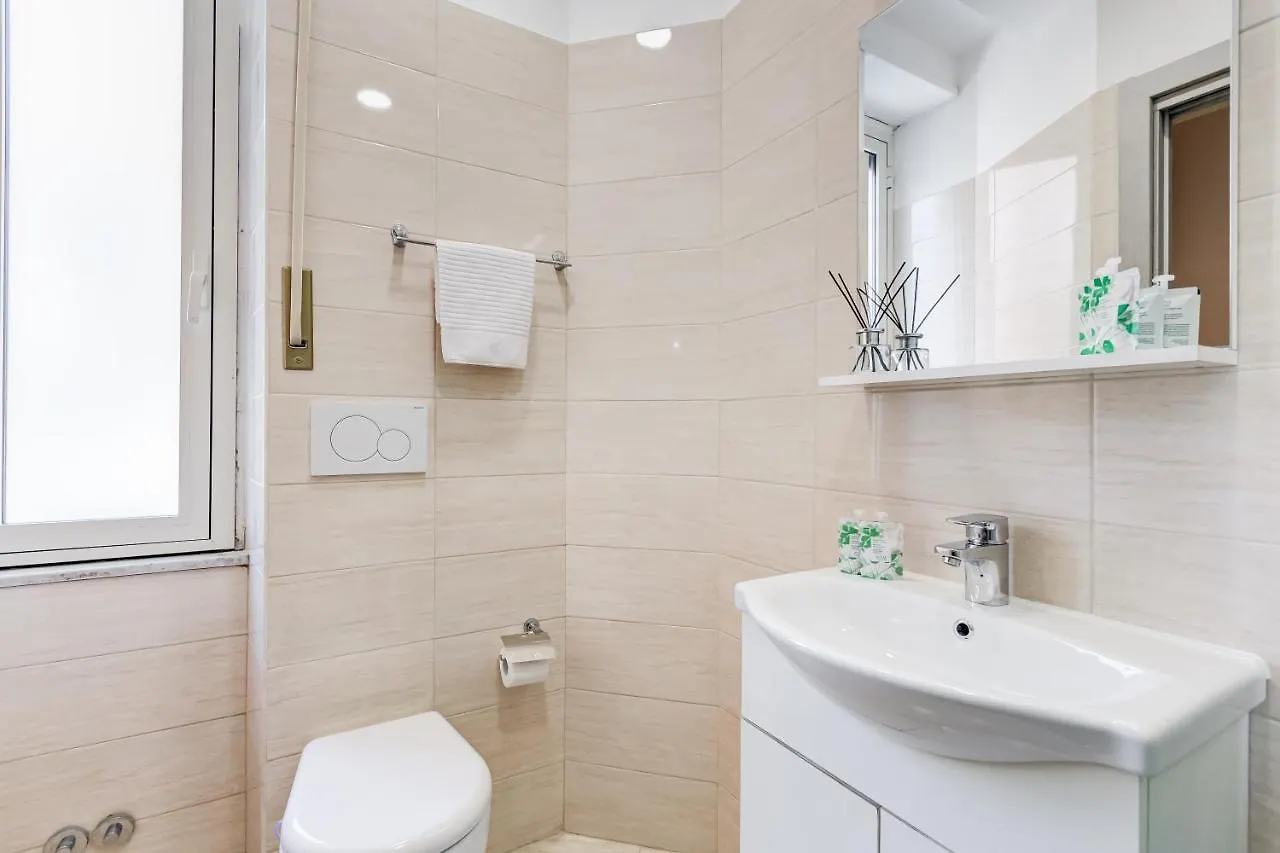 Bdc - Prestige 3Bdr 3Bath In Monti District Apartment Rome Italy